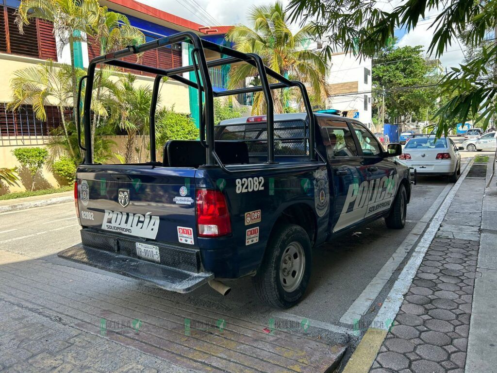 Encuentran un cuerpo putrefacto en renta vacacional, en el centro de Playa del Carmen