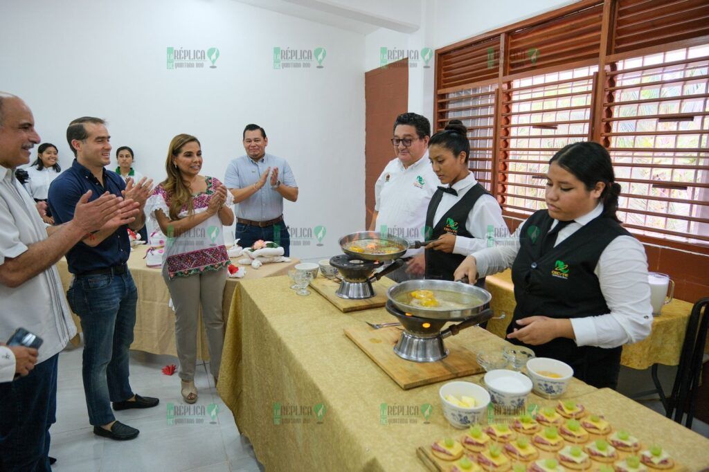 Amplía y entrega Mara Lezama aulas en CECYTE Tulum para un mejor futuro a la juventud