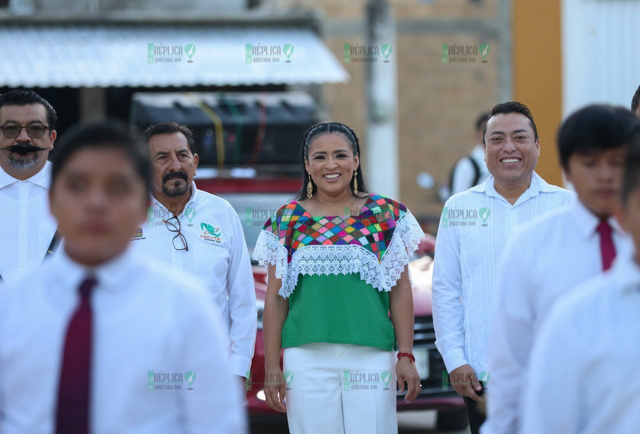 Participa Blanca Merari en El Desfile Conmemorativo Del 113 Aniversario del Inicio De La Revolución Mexicana