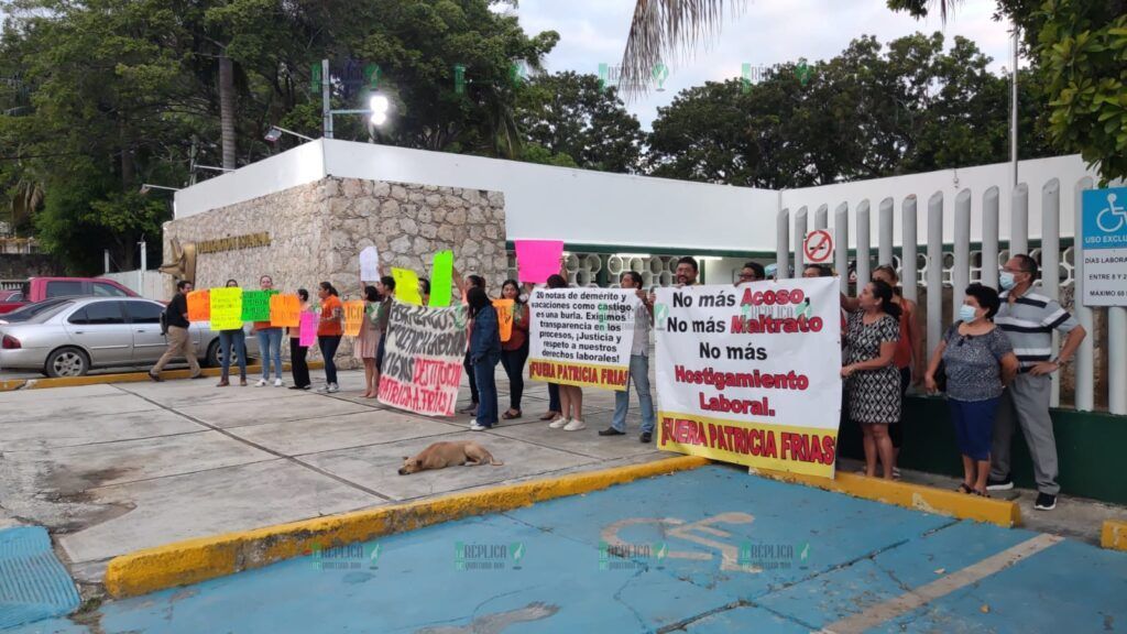 Protestan de nuevo trabajadores del IMSS de Chetumal, para exigir destitución de jefa de área