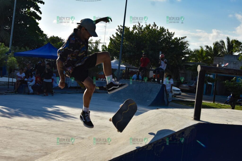 Playa del Carmen, Solidaridad .- Adrenalina y talento en Juventud Extrema Más de 300 jóvenes apasionados por el skate, BMX, parkour y rollers,