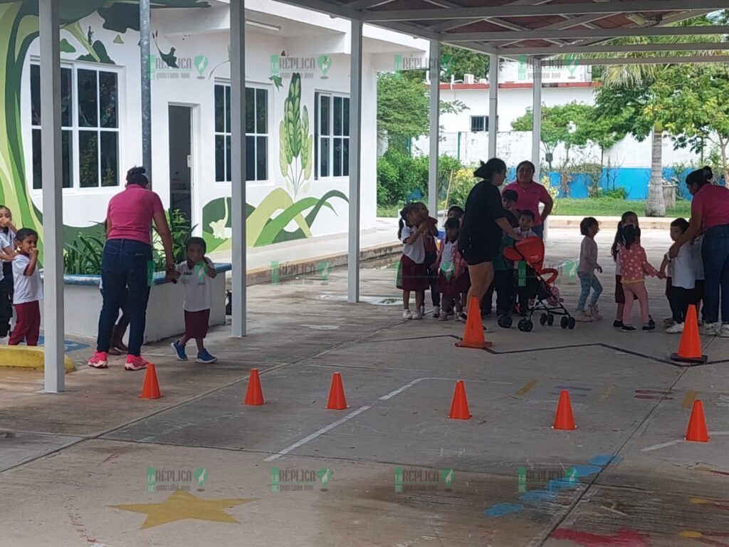 Realizan simulacro de incendio en jardín de niños “Tereza Magaña”, en Puerto Morelos