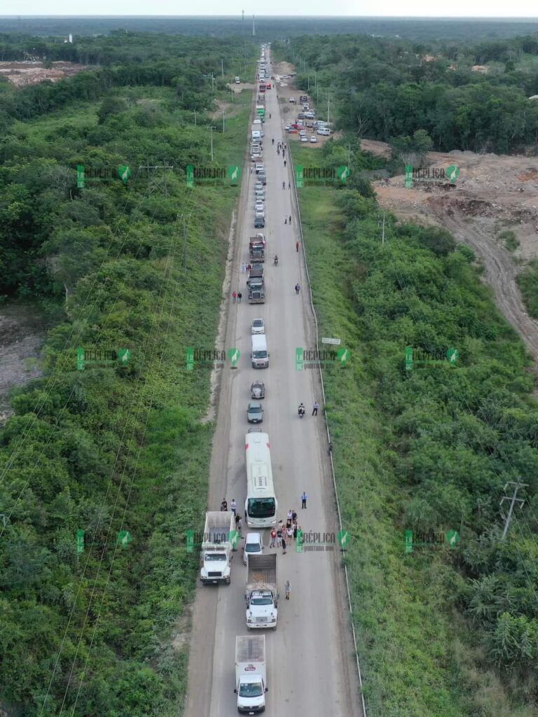 Liberan habitantes de Juan Sarabia carretera Chetumal-Escárcega