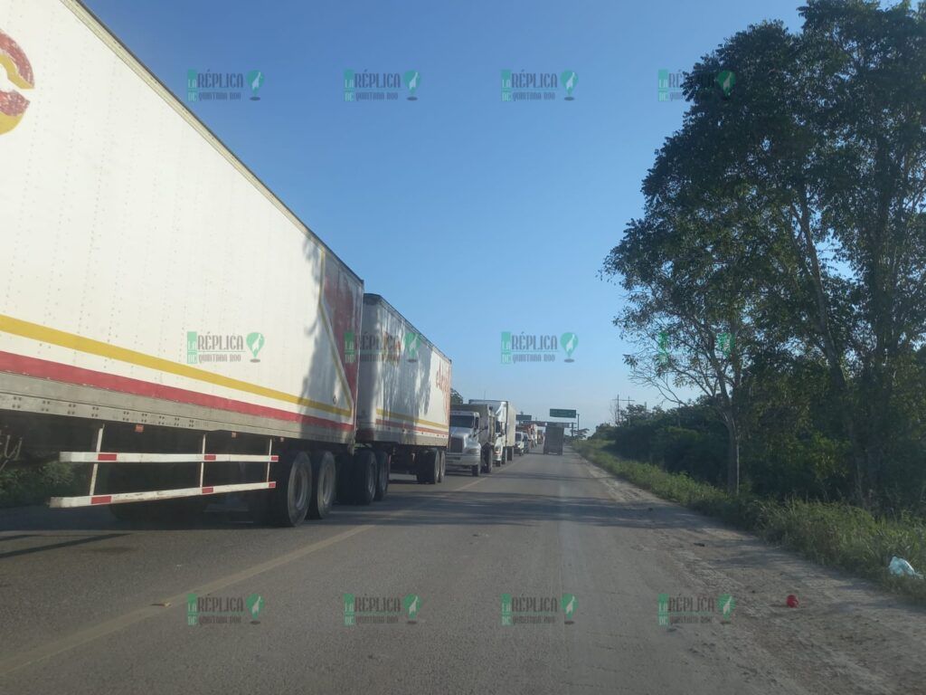 Surge otro bloqueo carretero en Juan Sarabia