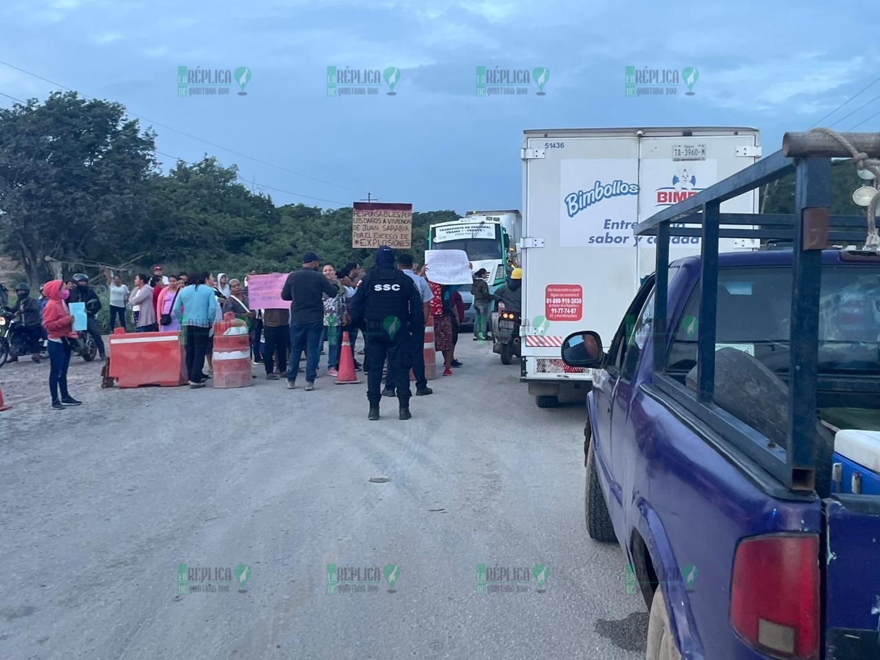 Bloquean habitantes de Juan Sarabia carretera Chetumal-Escárcega