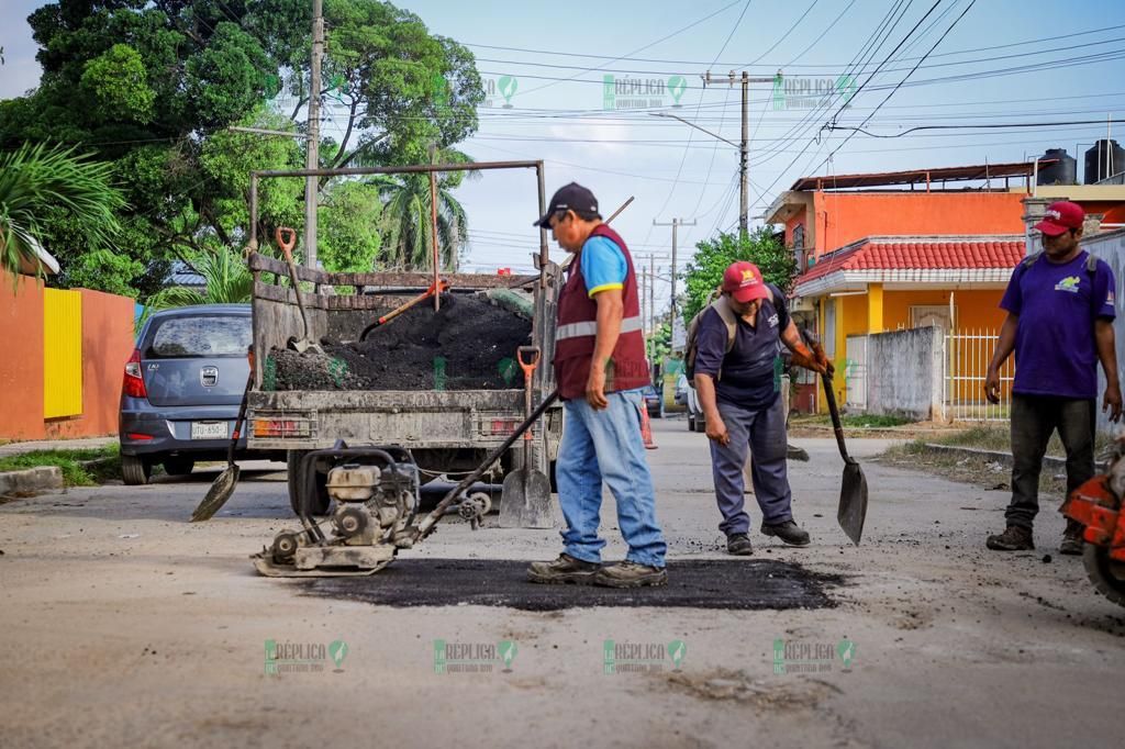 Bacheo e iluminación de la colonia lagunitas de OPB