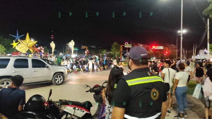 Celebran en la glorieta 'El Ceviche' campeonato de Cancún FC en la Liga de Expansión