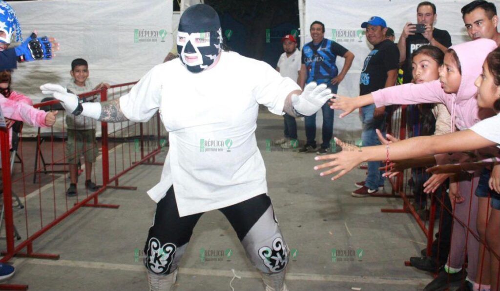 Espectacular cierre de año del programa “Lucha Libre en tu Colonia” en Solidaridad