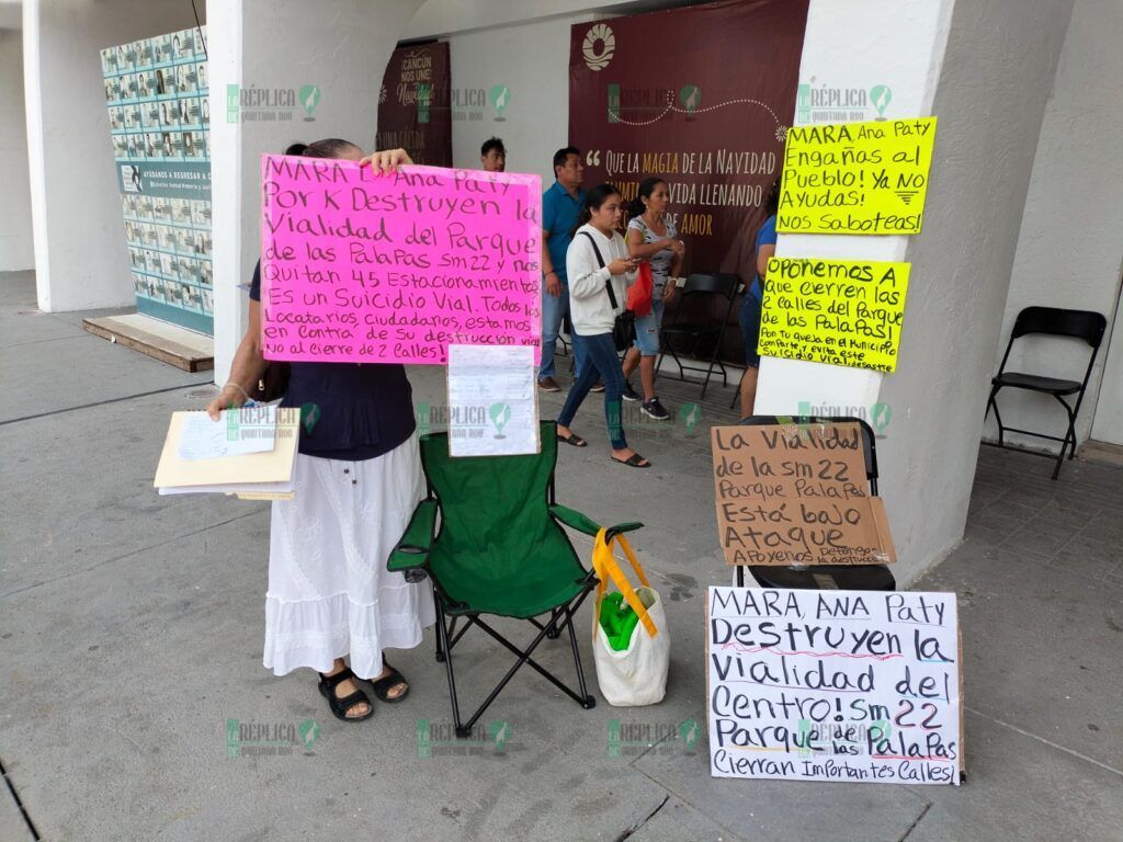 Protestan vecinos de la Supermanzana 22 en Cancún por cierre de calles