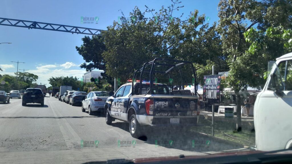 Habitantes del centro de Cancún, sin estacionamientos, por obras del Parque de Las Palapas