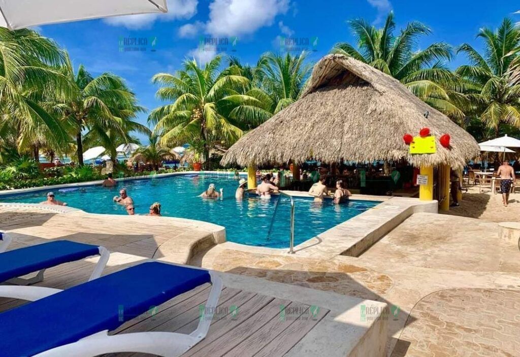 Asaltan camioneta que llevaba dinero de club de playa en Cozumel