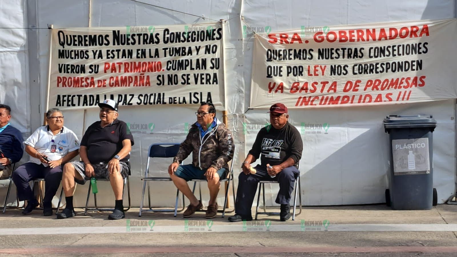 Se Manifiestan Taxistas De Cozumel Ante Palacio Municipal Exigen Entrega De Concesiones 5282