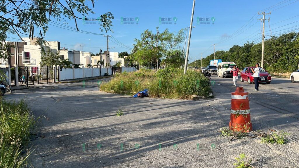 Muere motociclista tras ser chocado por un camión