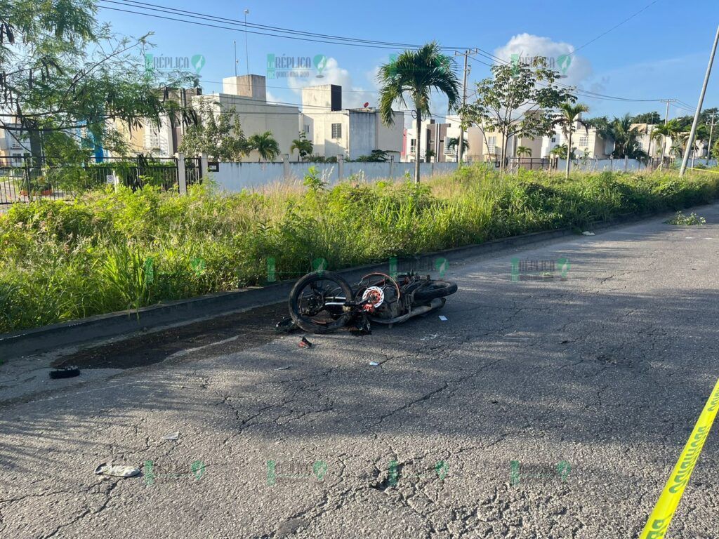 Muere motociclista tras ser chocado por un camión