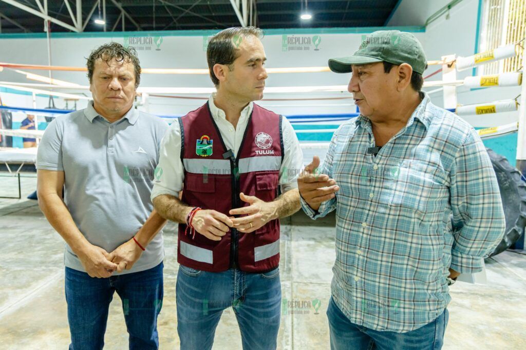 Diego Castañón supervisa avances de la ampliación y rehabilitación de la Unidad Deportiva de Tulum