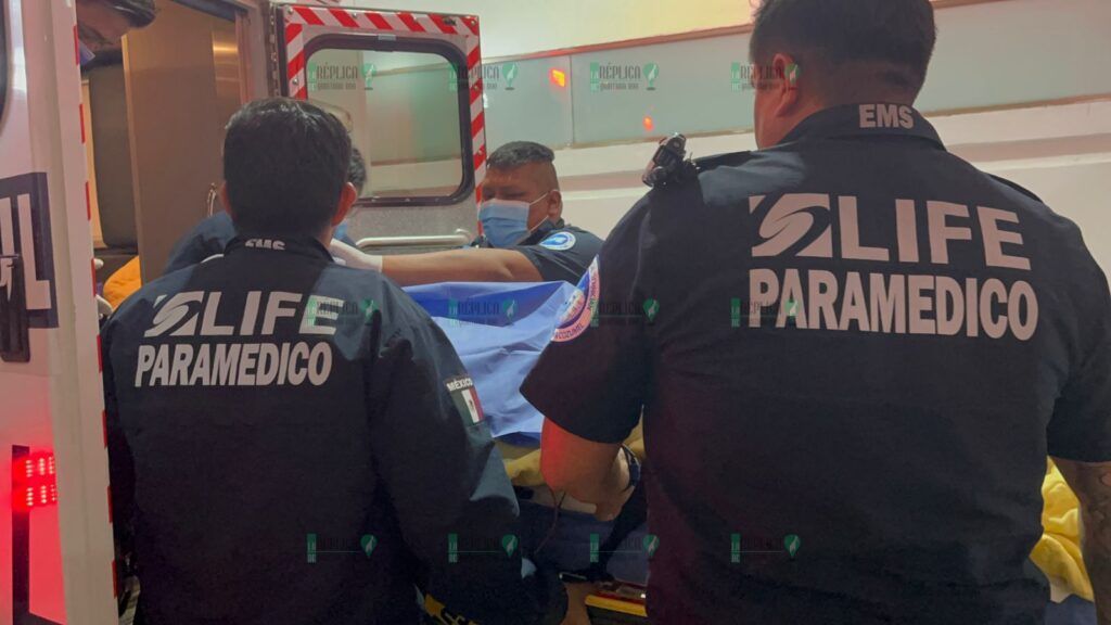 Mueren 4 al voltearse una lancha frente a Isla Mujeres