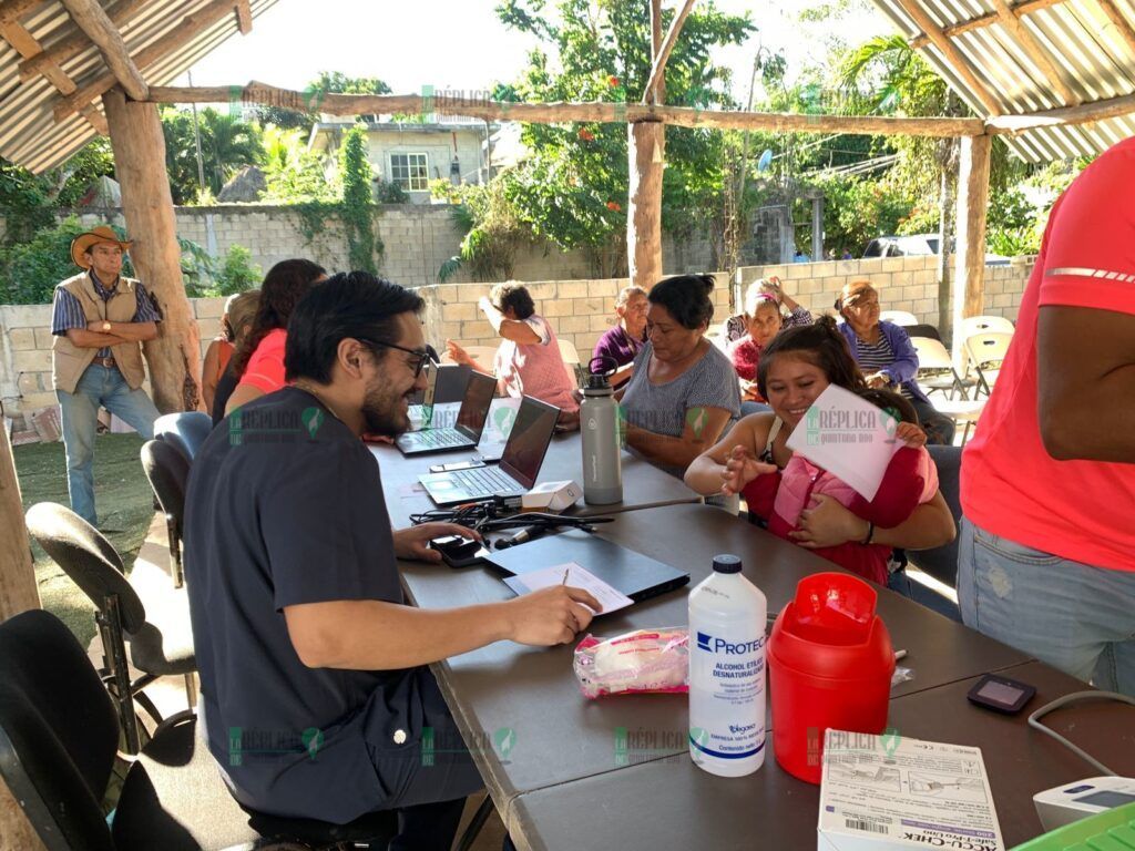 Lleva DIF Puerto Morelos la feria de servicios integrales a la familia “Abrazando Corazones” a Leona Vicario
