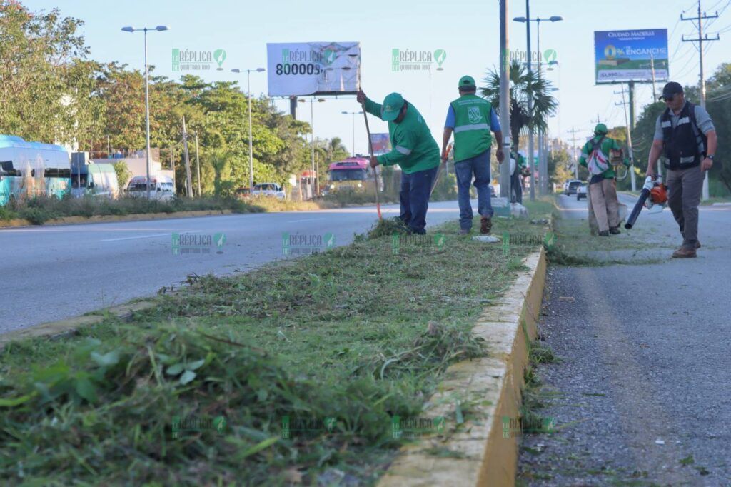 Intensifica gobierno de Puerto Morelos la rehabilitación de vialidades