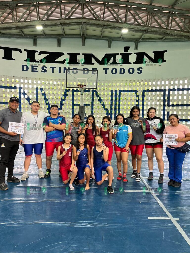 Equipo de luchas asociadas conquista 11 medallas en el Torneo de Reyes 2024: CODEQ