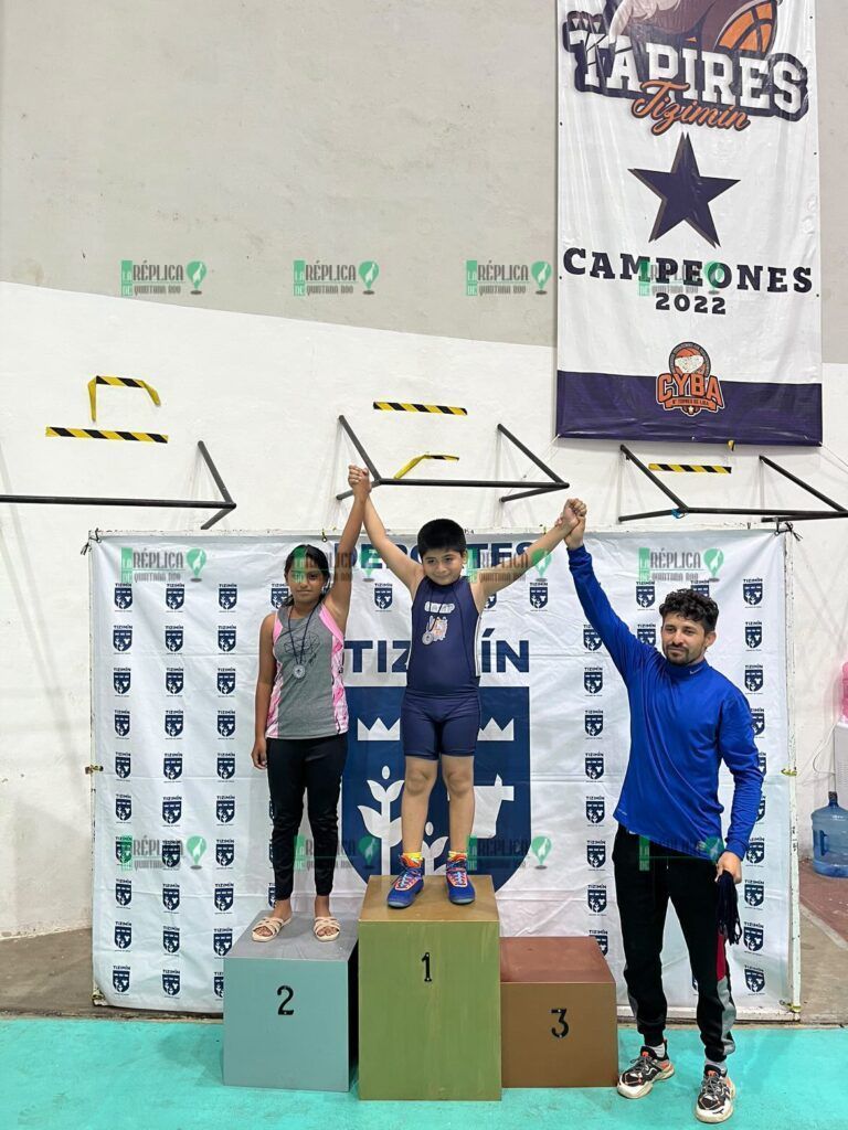 Equipo de luchas asociadas conquista 11 medallas en el Torneo de Reyes 2024: CODEQ