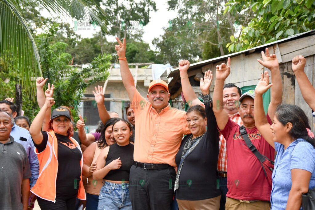 Comunidades divididas y en el abandono