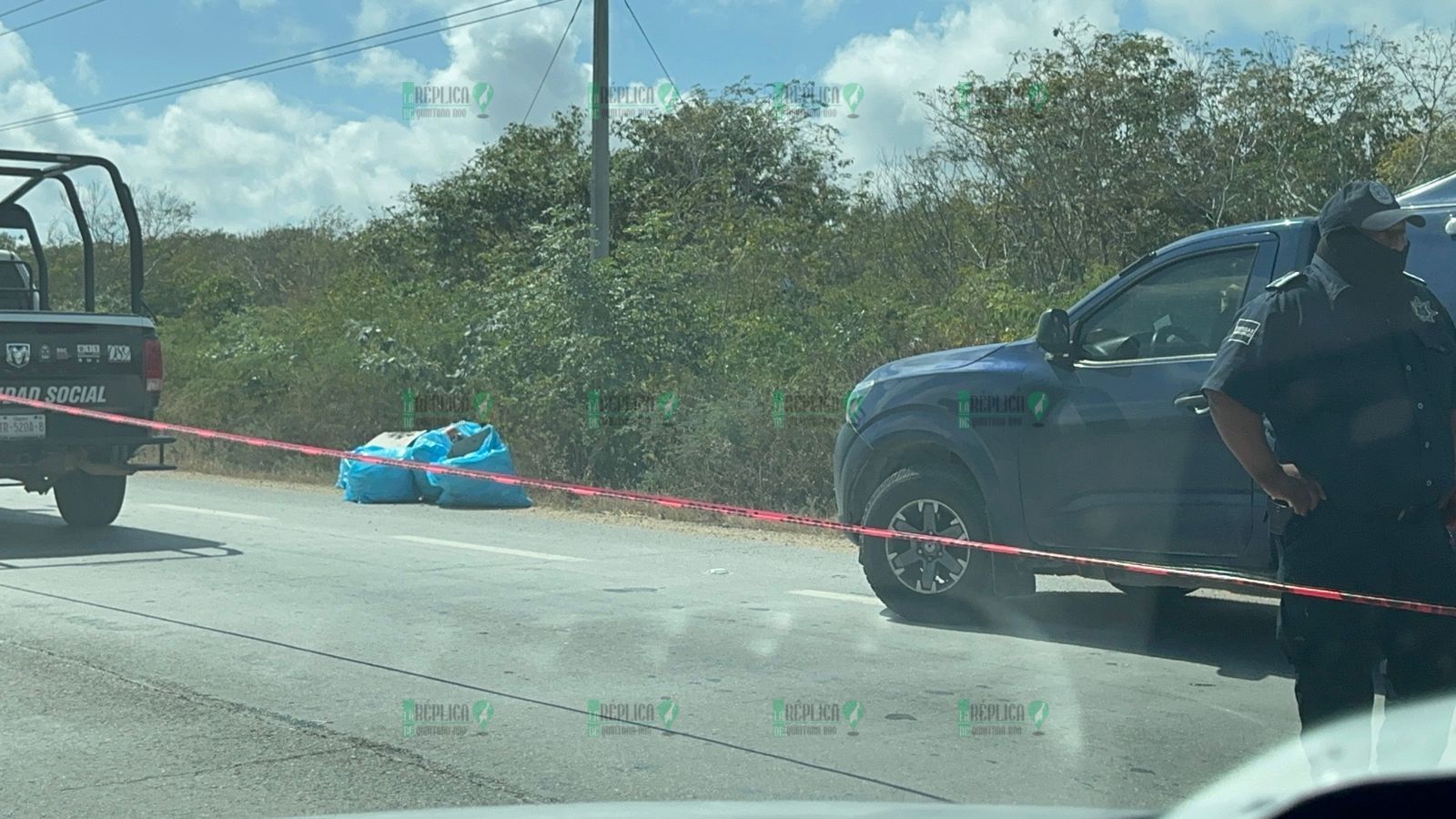 En Tulum encuentran restos humanos en bolsas de basura a la orilla de la carretera