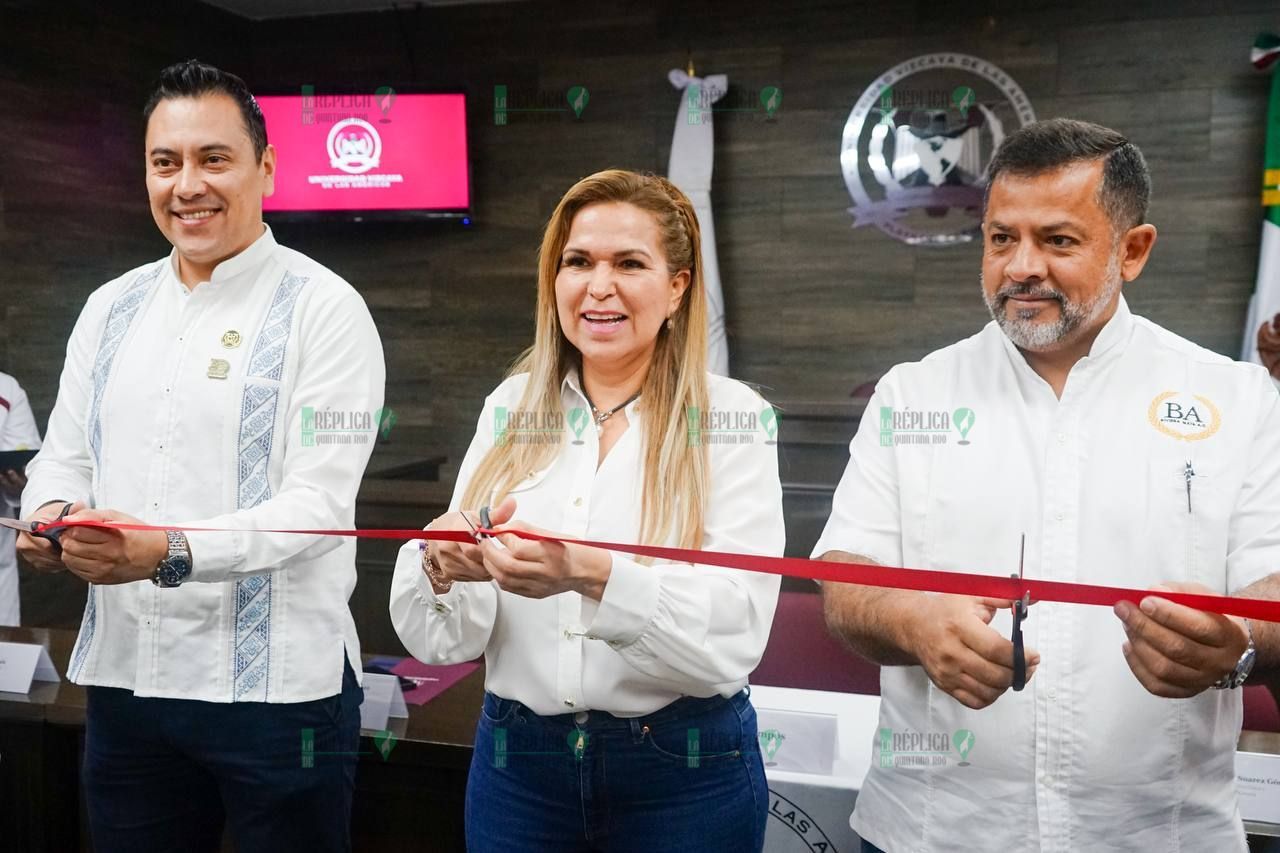 Inauguran sala de juicios de la Universidad Vizcaya