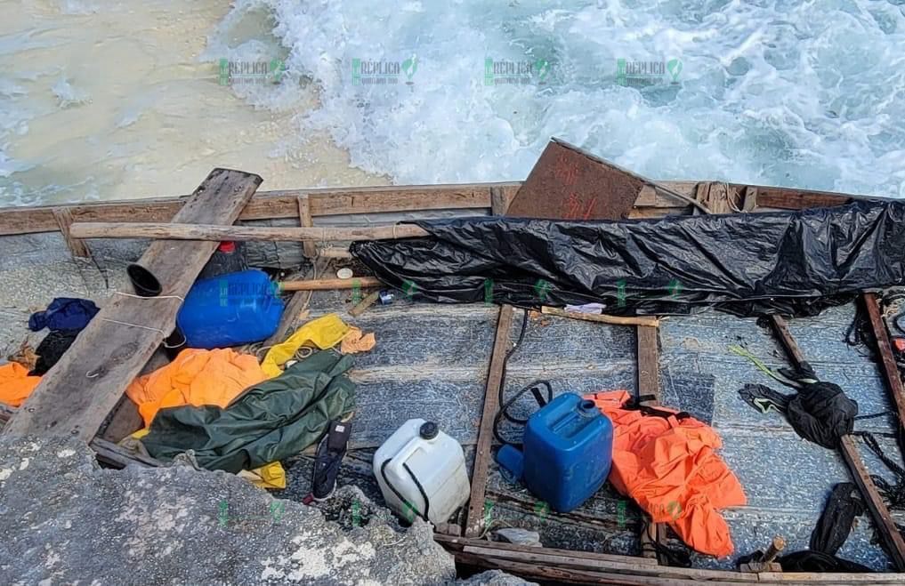 Atraca barca hechiza en costas de Isla Mujeres; cubanos a bordo escapan del lugar