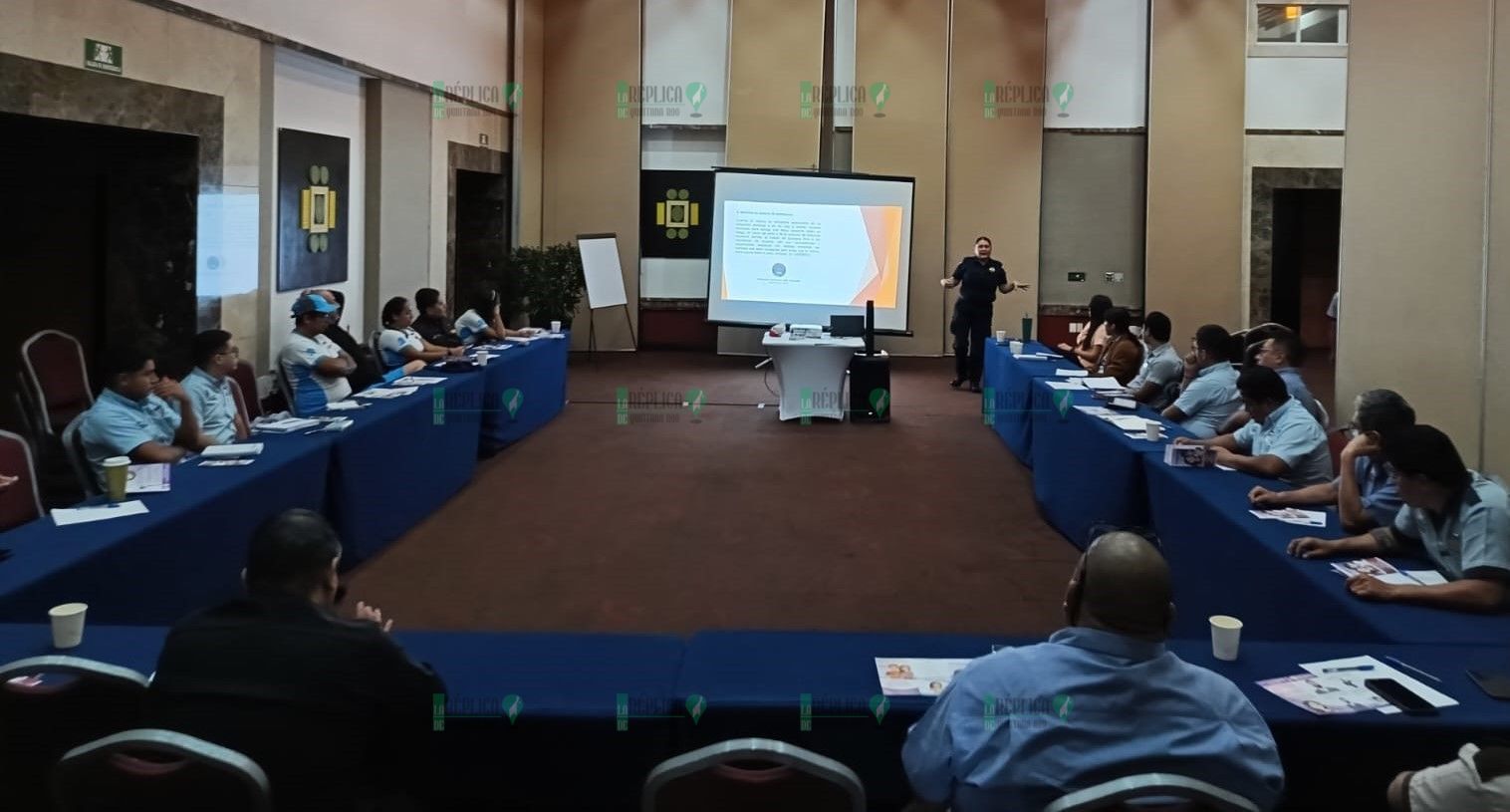 Imparten en Puerto Morelos plática sobre rutas de atención a la violencia contra la mujer