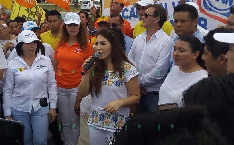 Daniela Vara, candidata del PRD para Cancún