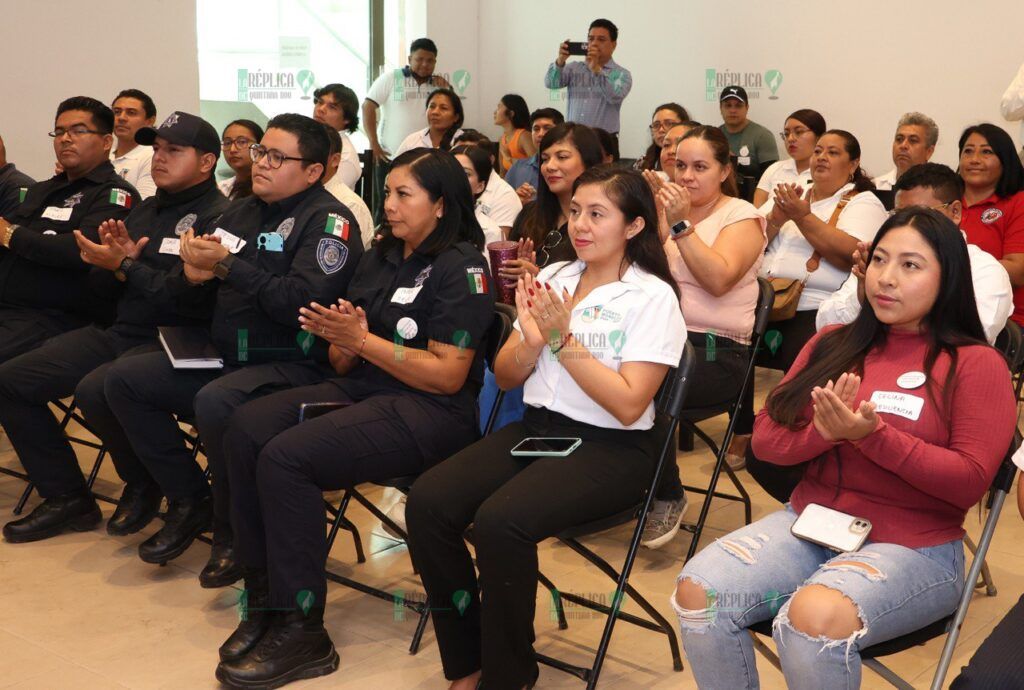 Promueven ambientes laborales saludables y productivos en Puerto Morelos por medio de la capacitación
