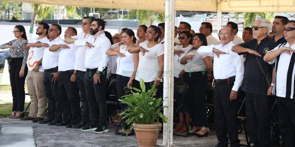Conmemoran en Chetumal el 218 aniversario del natalicio de Benito Juárez García