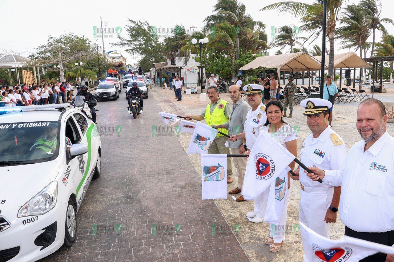 Banderazo del operativo vacacional Semana Santa 2024 en Puerto Morelos