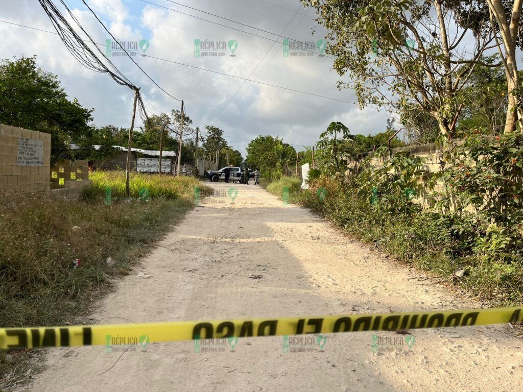 Hallan dos cuerpos ejecutados en una calle de terracería de la colonia 'Las Pencas' de Cancún