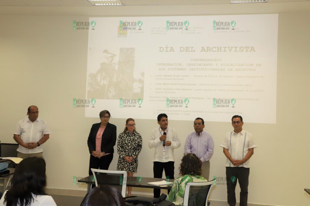 Archivistas, responsables del resguardo, organización y transparencia de historia documental