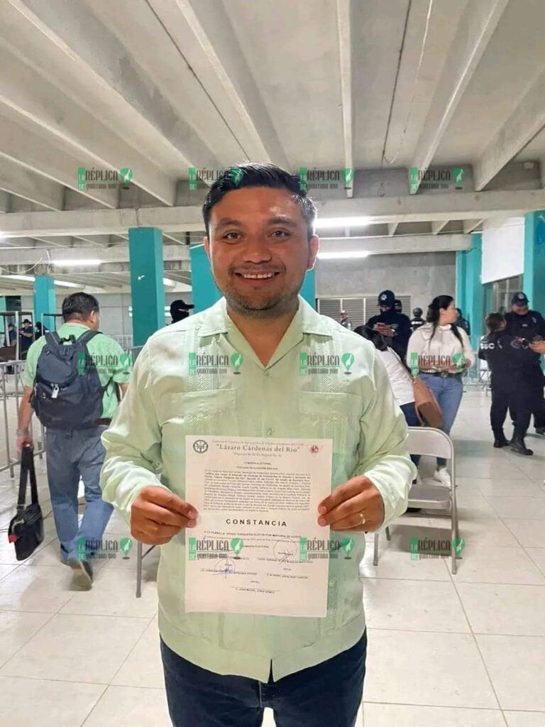 Gana Luis Herrera Quian elección en el sindicato de taxistas de Playa del Carmen