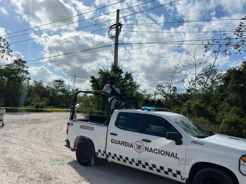 Dejan un cuerpo calcinado en el tramo carretero Cancún-Leona Vicario