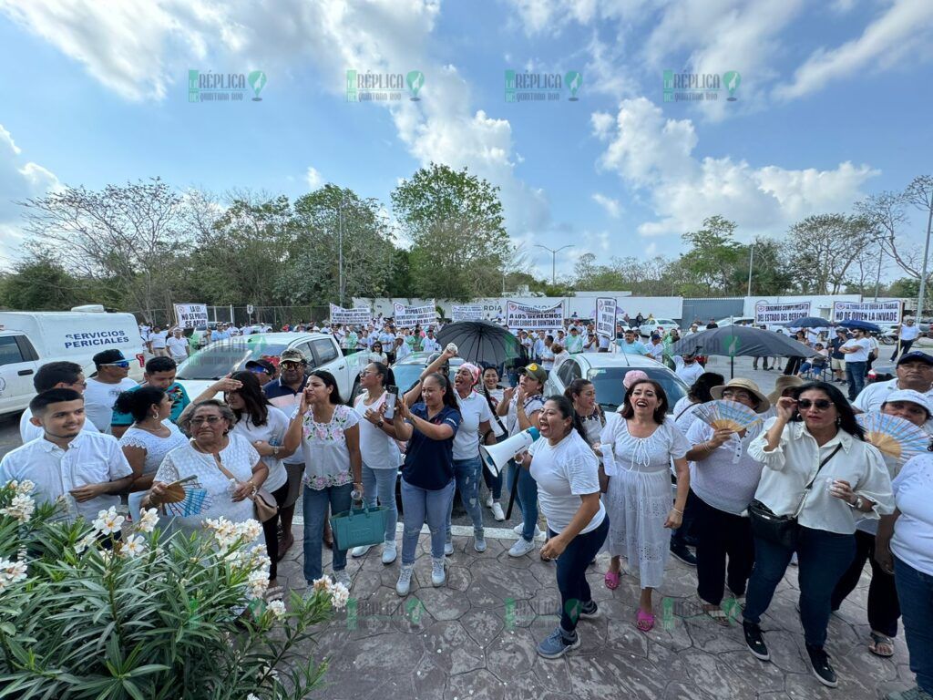 Protestan ejidatarios ante la Fiscalía, para exigir fin a invasiones en Playa del Carmen