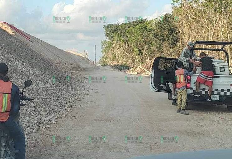 Denuncian a elementos de la Guardia nacional por vender comida en el tramo 5 del Tren Maya