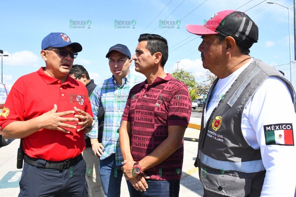 Realizan simulacro en caso de incendios, en Súper Akí