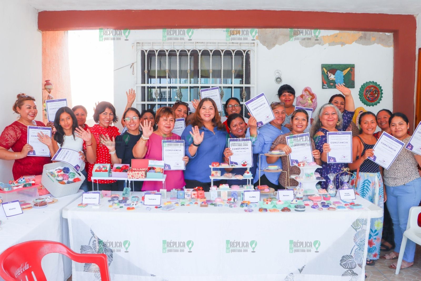 Impulsa IQM la autonomía económica de las mujeres, con cursos de capacitación en colonias de Chetumal
