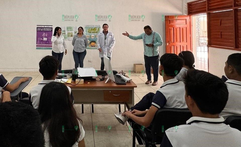 Imparten plática a jóvenes de Puerto Morelos sobre drogadicción y tabaquismo