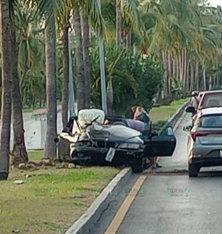 Choca auto de lujo en la Zona Hotelera de Cancún; hay 1 lesionado