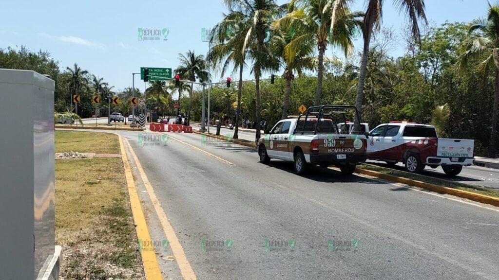 Bloquean Madres Buscadoras la Zona Hotelera de Cancún