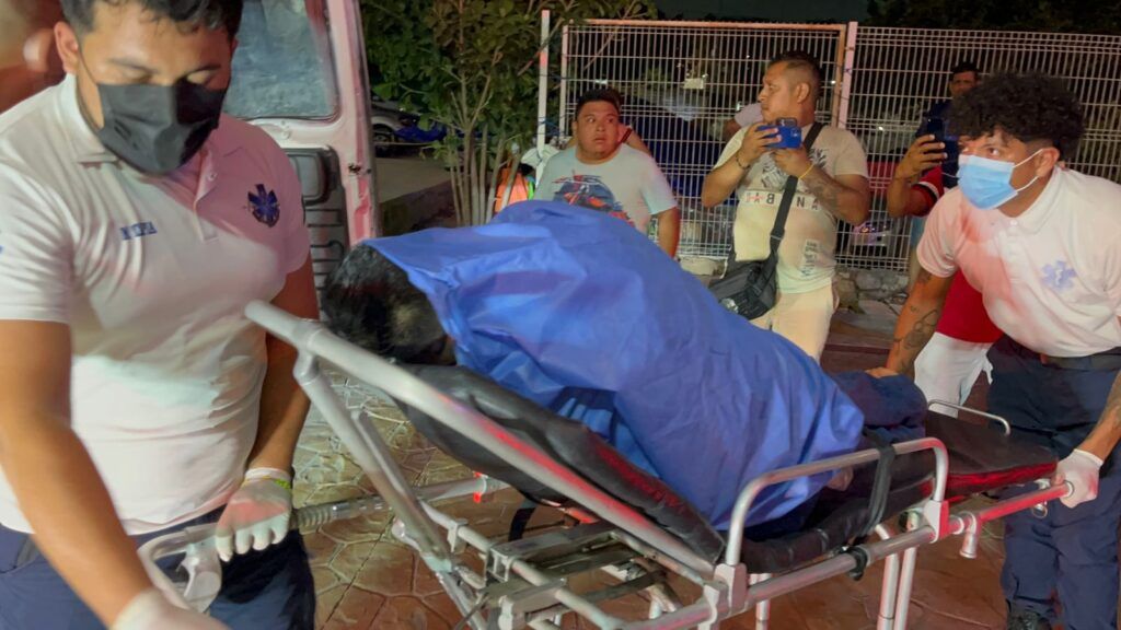 Acaba hombre con balazo en la mandíbula a un hombre, tras asalto en Cancún