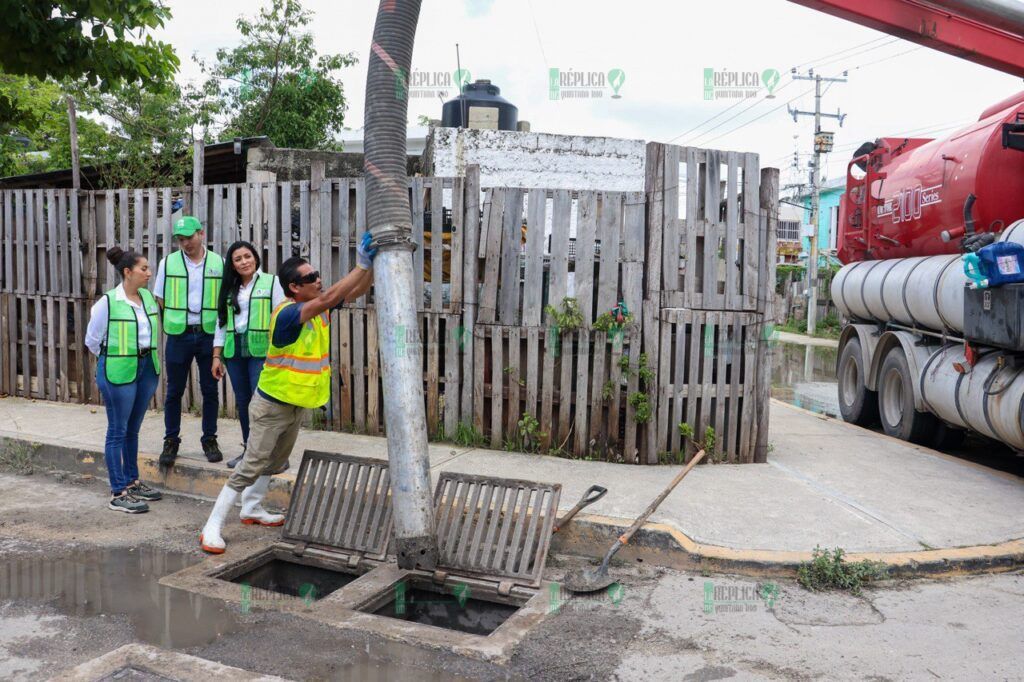 Supervisa Blanca Merari inicio de desazolve de pozos de absorción en Puerto Morelos