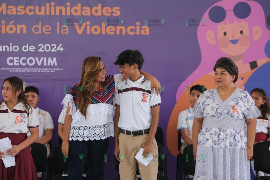 Llama Mara Lezama a estudiantes a ser la generación que acabó con la violencia de género