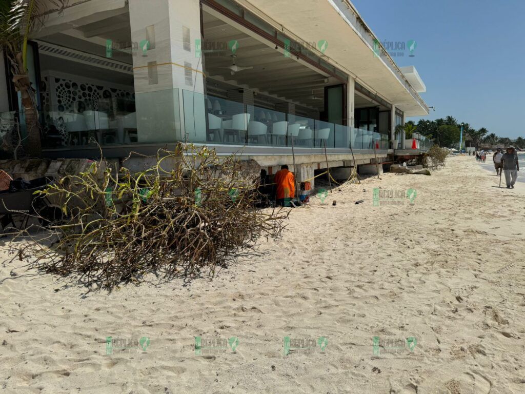 Se recuperan arenales de Playa Mamitas, a pocas horas de arribar huracán ‘Beryl’