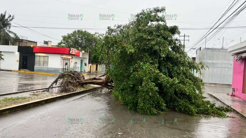 Cancún, con pocos estragos tras paso del huracán 'Beryl'