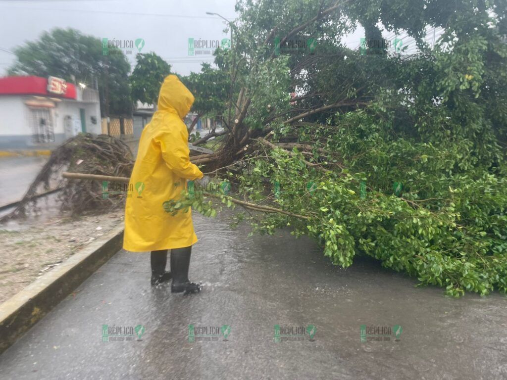 Cancún, con pocos estragos tras paso del huracán 'Beryl'